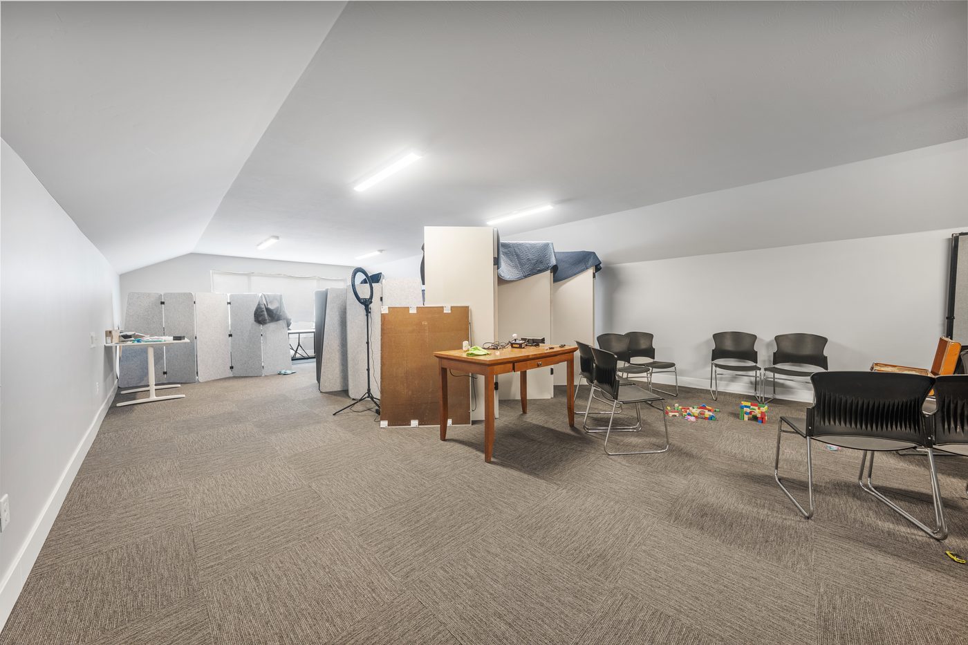 Carpeted flex office space