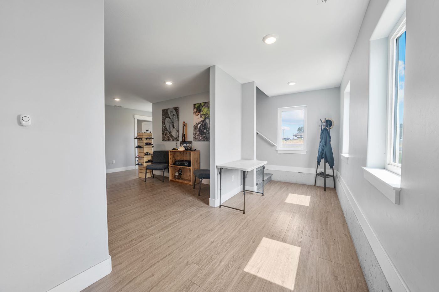 Entry hallway into the showroom