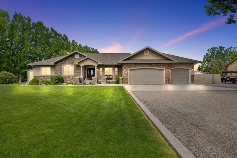 Twilight exterior of a Southeast Idaho home listed by Smith Robinson Real Estate Two70