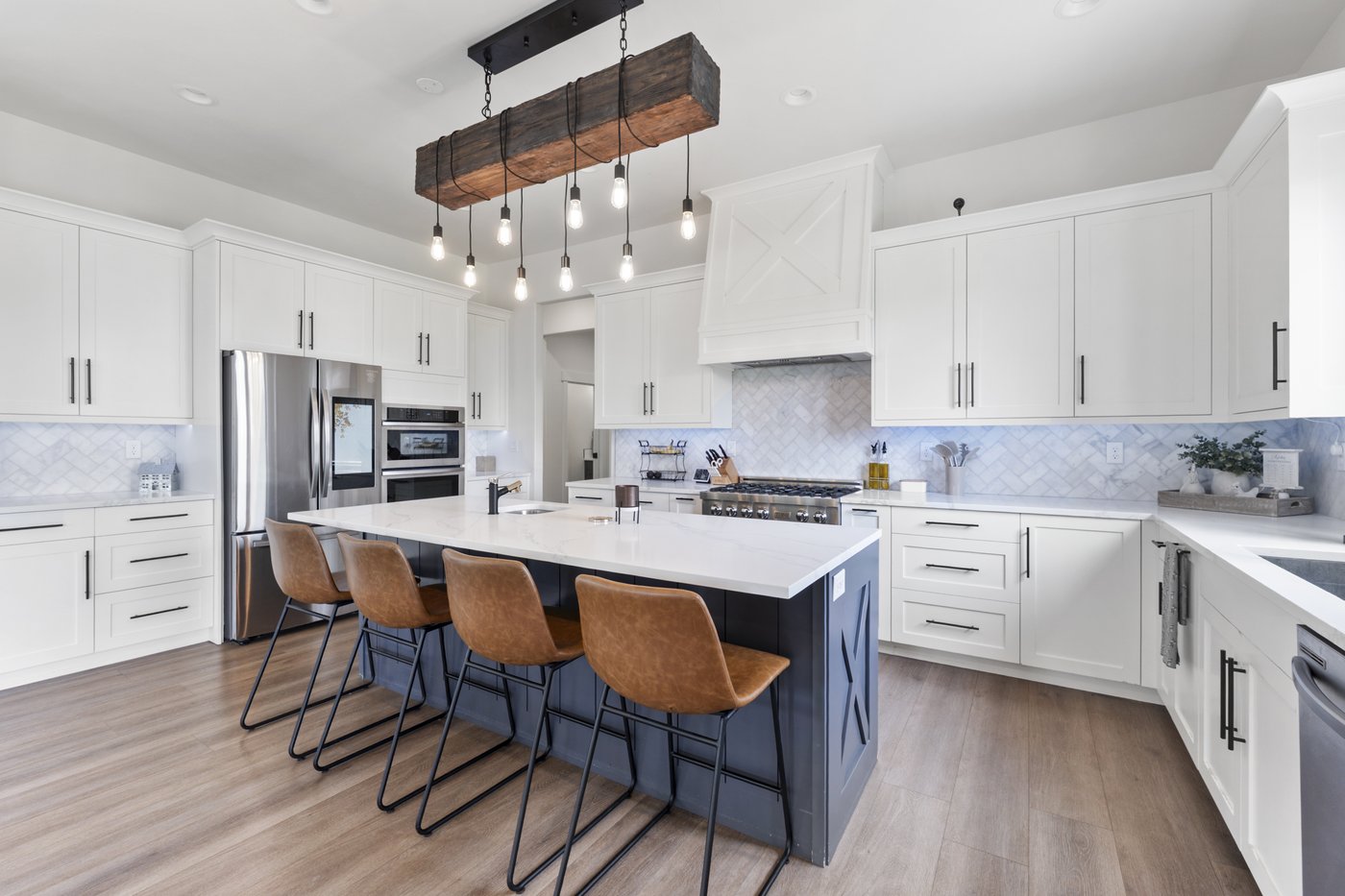 Modern luxury craftsman home exterior